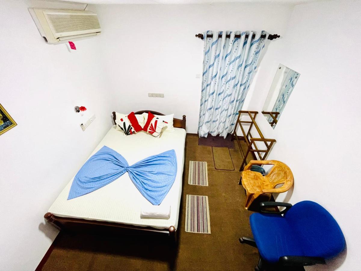 Nethusali Guest House ฮิกคาดูวา ภายนอก รูปภาพ