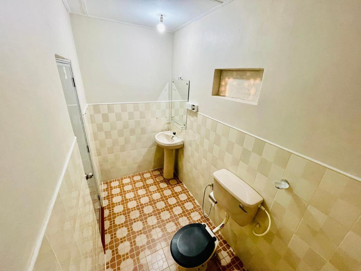 Nethusali Guest House ฮิกคาดูวา ภายนอก รูปภาพ